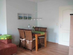 Clara's Kaj&uuml;te mit Strandkorb