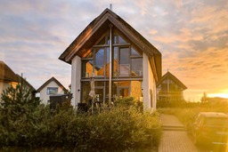 Ostsee - Reetdachhaus Nr. 12 "Strandl&auml;ufer" im Strand Resort