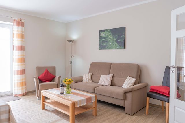 Ferienhaus in Fehmarn OT Sulsdorf - Bauernhof Kleingarn-Landhus Reihenhaus Nr. 22 - Bild 8