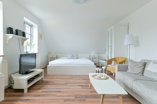 Ferienwohnung in Fehmarn OT Katharinenhof - Ferienhof Augustenh&ouml;he - Haus am Teich Nr.2 - Bild 2