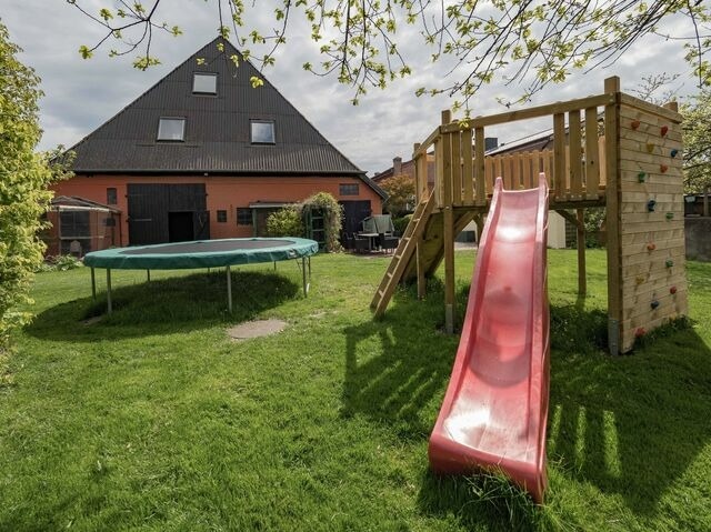 Ferienwohnung in Fehmarn - Ferienwohnung "Rosenrot" auf dem Ferien + Bauernhof Nilson in Inselmitte - Bild 8