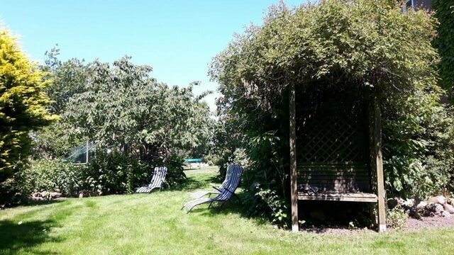 Ferienwohnung in Fehmarn - Ferienwohnung "Rosenrot" auf dem Ferien + Bauernhof Nilson in Inselmitte - Bild 14