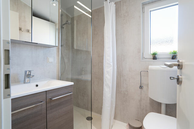 Ferienhaus in Scharbeutz - Casa del Mar Scharbeutz - Sauna kostenlos - 1 kleiner Hund willkommen - umz&auml;unter Garten - Bild 16