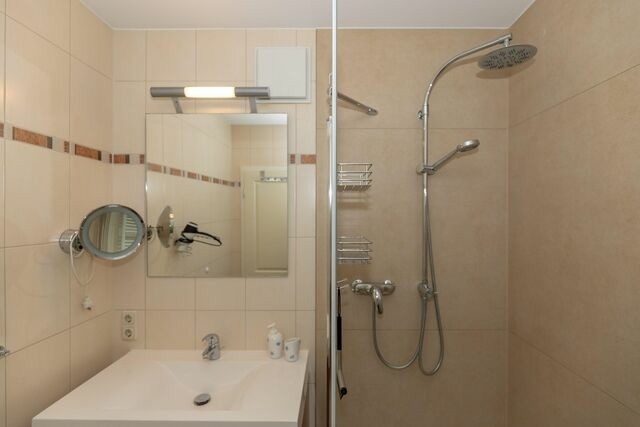 Ferienwohnung in Kühlungsborn - 9987- Urlaubsträume Am Meer, WE 3.4 Strandkorb auf der Terrasse - Bild 10