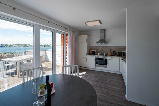Ferienwohnung in Olpenitz - Maisonette Fewo Ostseeflair by Seeblick Ferien ORO, erste Wasserreihe, E-S&auml;ule - Bild 12