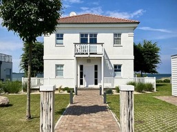 Ferienhaus Sliminde by Seeblick Ferien, direkte Wasserlage,E-Ladesäule,Sauna