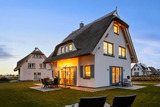 Ferienhaus in Dranske - Rügenzauber Reetdachhaus mit Sauna u. Kamin | Strandnähe | Garten - Bild 16