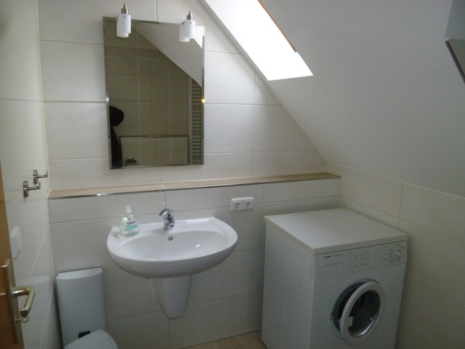 Ferienwohnung in Fehmarn OT Petersdorf - Ferienwohnung Bartels Kiebitzweg mit Balkon - Bad mit Waschmaschine